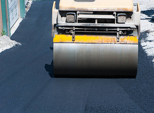 Best Driveway Sealing  in Easton, MD